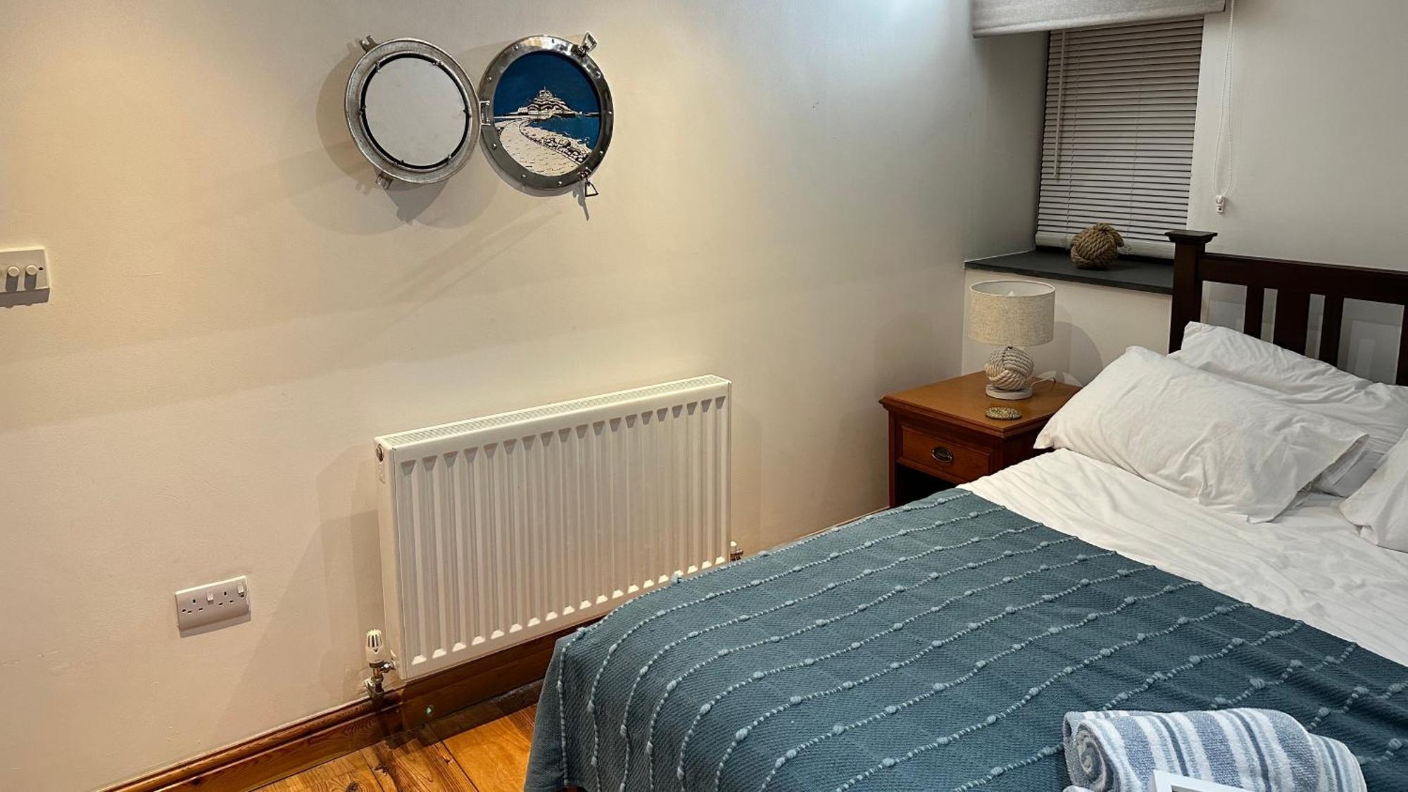 Sail Loft Lookout - Modern Harbourside Apartment With Character Features - 101 Penzance Kültér fotó